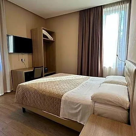 Folen Hotel